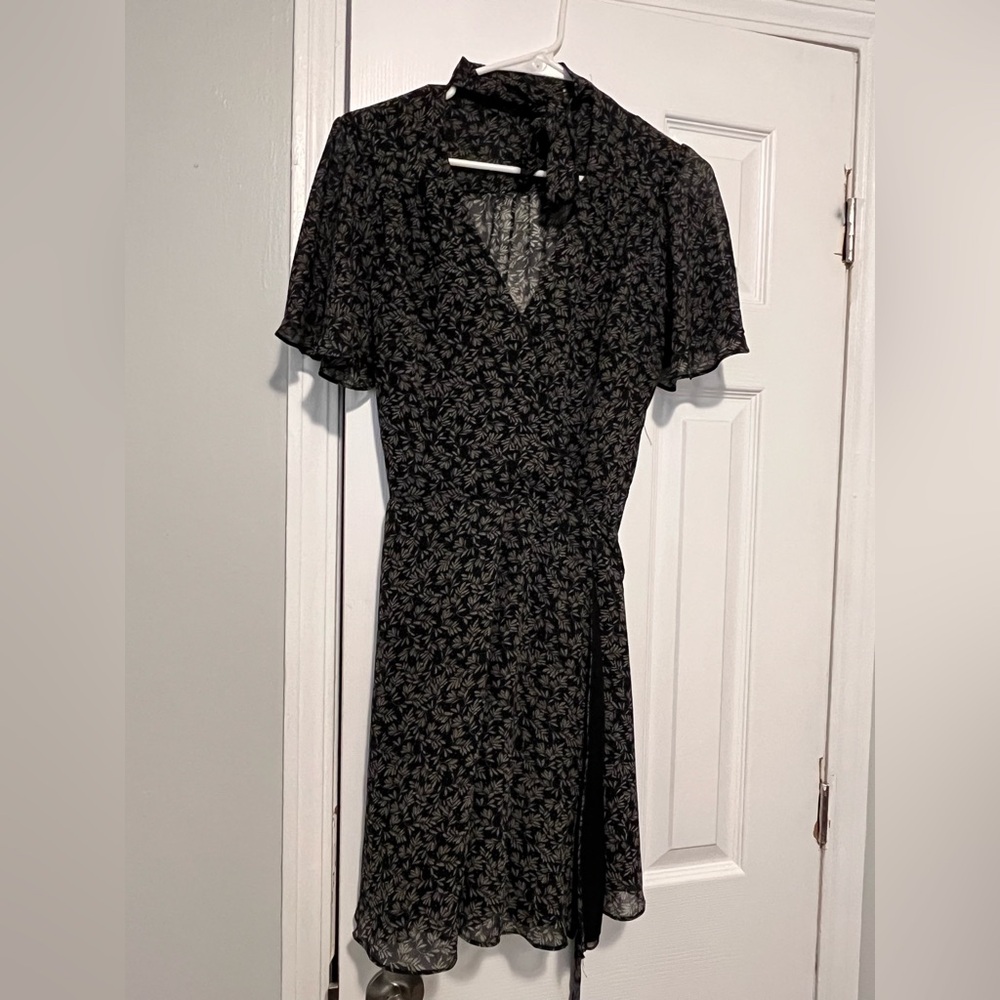 Dress Forum Black and White Floral Midi Dress